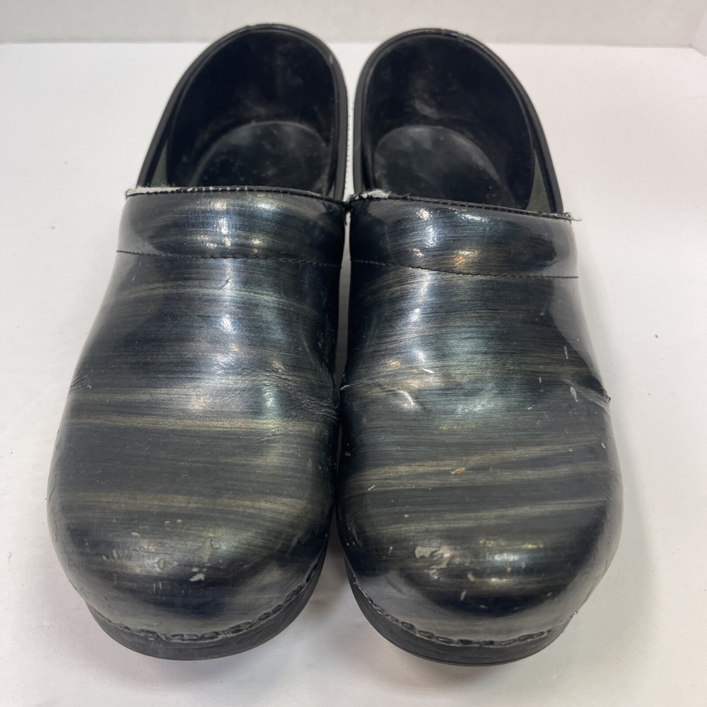 Dansko Clogs 38 - Picture 2 of 8